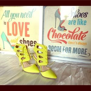 Trendy Neon Green pumps in size 8.